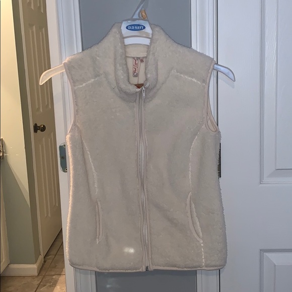 Vest - Picture 1 of 2